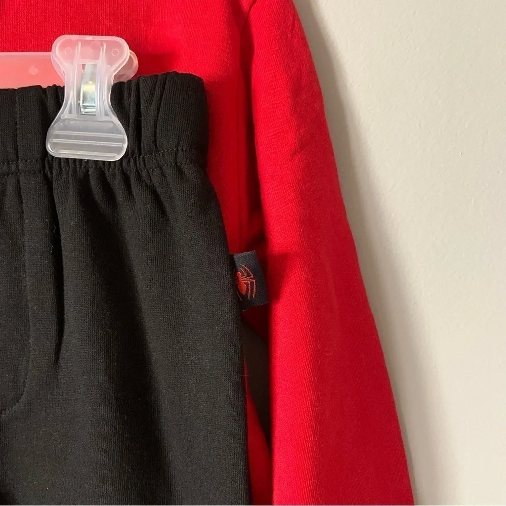 NWT. MARVEL Spider-Man Kids Sweatshirt & Pants Set